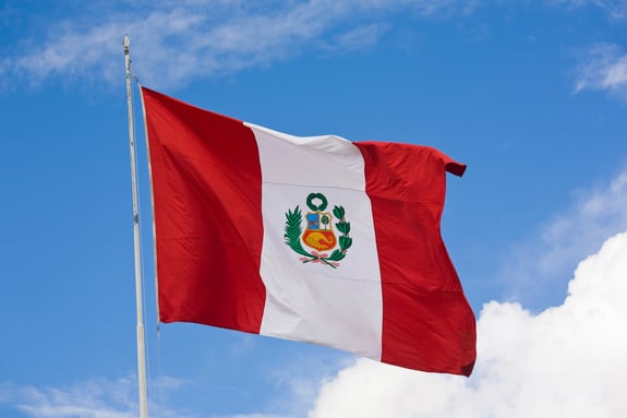Peruvian-flag-sky